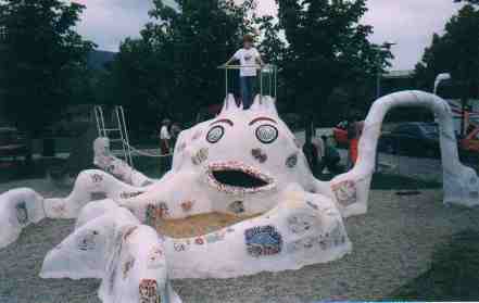 xdino.jpg (25923 Byte)