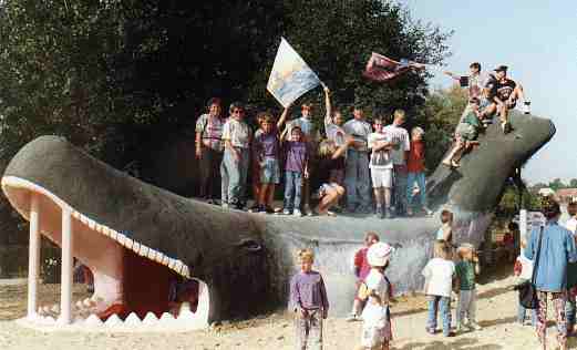 xdino.jpg (25923 Byte)